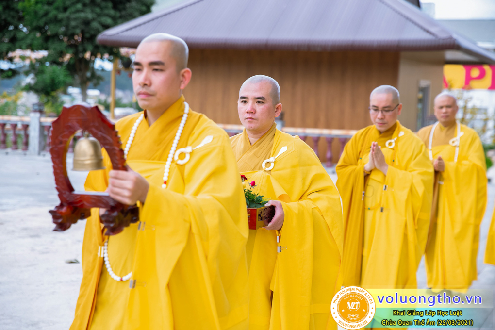 hinh-anh-khai-giang-lop-luat-hoc-ngay-25-03-2021-chua-quan-the-am-duc-trong-lam-dong-17.jpg