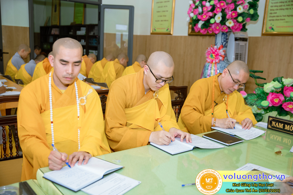 hinh-anh-khai-giang-lop-luat-hoc-ngay-25-03-2021-chua-quan-the-am-duc-trong-lam-dong-28.jpg