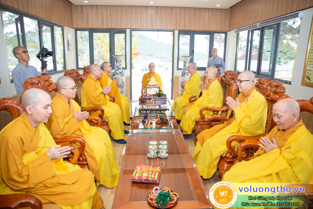 hinh-anh-khai-giang-lop-luat-hoc-ngay-25-03-2021-chua-quan-the-am-duc-trong-lam-dong-8.jpg