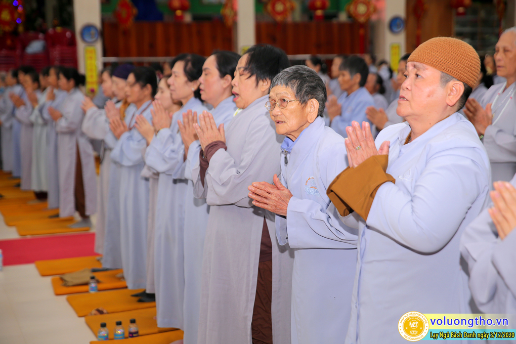 hinh-anh-lay-ngu-bach-danh-ngay-03-12-2020-chua-quan-the-am-duc-trong-lam-dong-17.jpg