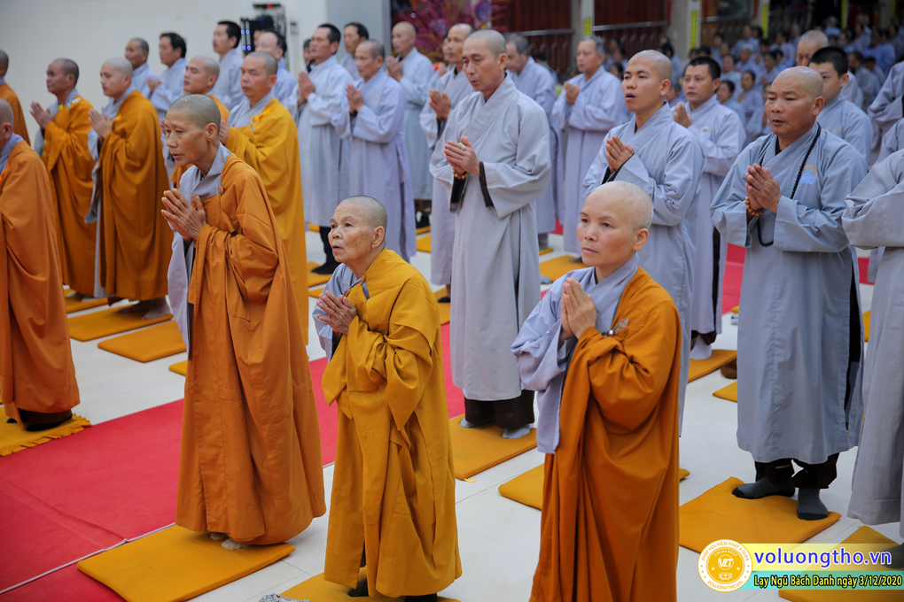 hinh-anh-lay-ngu-bach-danh-ngay-03-12-2020-chua-quan-the-am-duc-trong-lam-dong-22.jpg