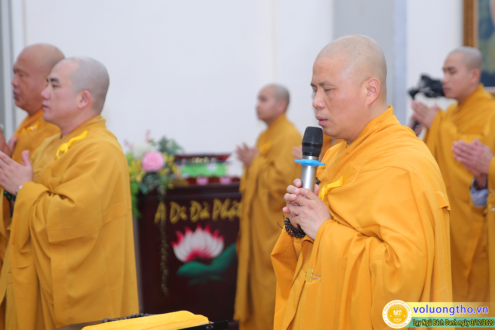 hinh-anh-lay-ngu-bach-danh-ngay-03-12-2020-chua-quan-the-am-duc-trong-lam-dong-23.jpg