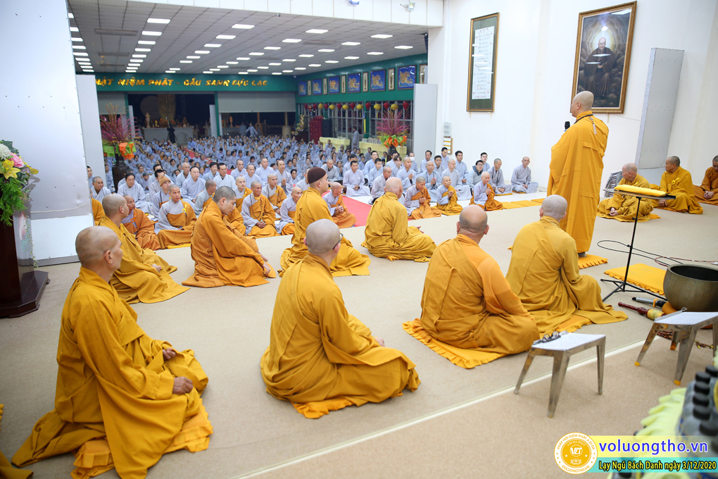 hinh-anh-lay-ngu-bach-danh-ngay-03-12-2020-chua-quan-the-am-duc-trong-lam-dong-3.jpg