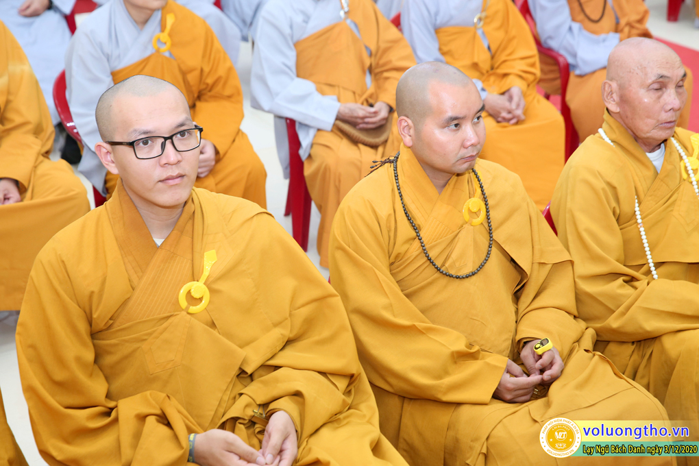 hinh-anh-lay-ngu-bach-danh-ngay-03-12-2020-chua-quan-the-am-duc-trong-lam-dong-39.jpg