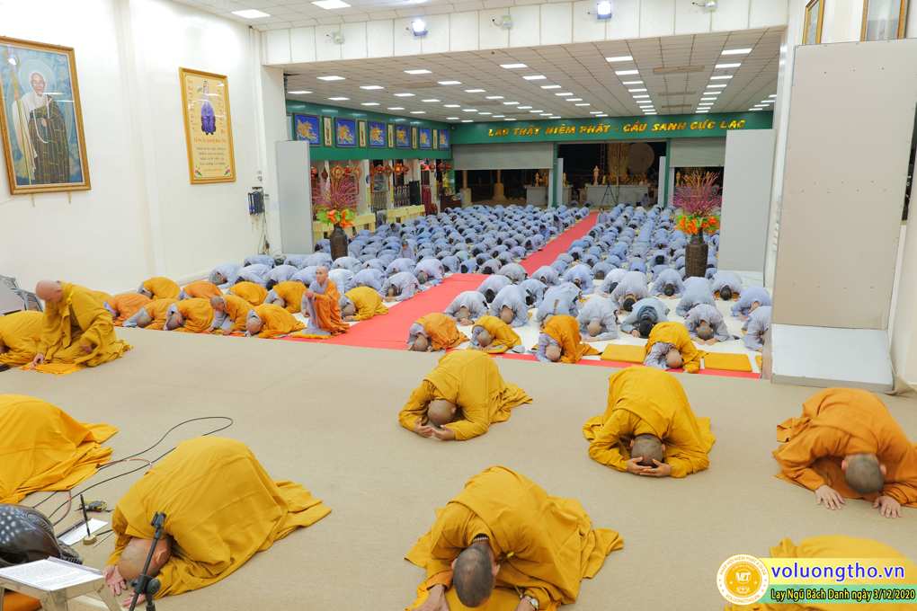 hinh-anh-lay-ngu-bach-danh-ngay-03-12-2020-chua-quan-the-am-duc-trong-lam-dong-49.jpg