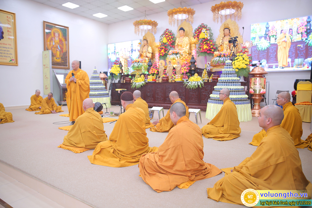 hinh-anh-lay-ngu-bach-danh-ngay-03-12-2020-chua-quan-the-am-duc-trong-lam-dong-5.jpg