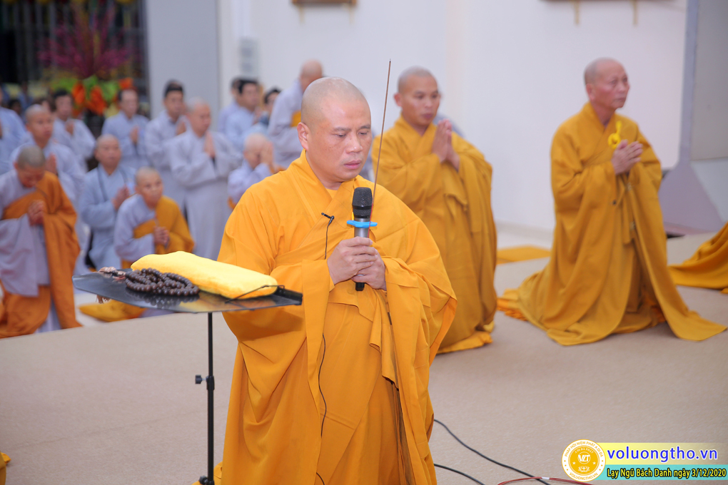 hinh-anh-lay-ngu-bach-danh-ngay-03-12-2020-chua-quan-the-am-duc-trong-lam-dong-6.jpg