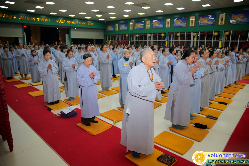hinh-anh-lay-ngu-bach-danh-ngay-03-12-2020-chua-quan-the-am-duc-trong-lam-dong-9.jpg