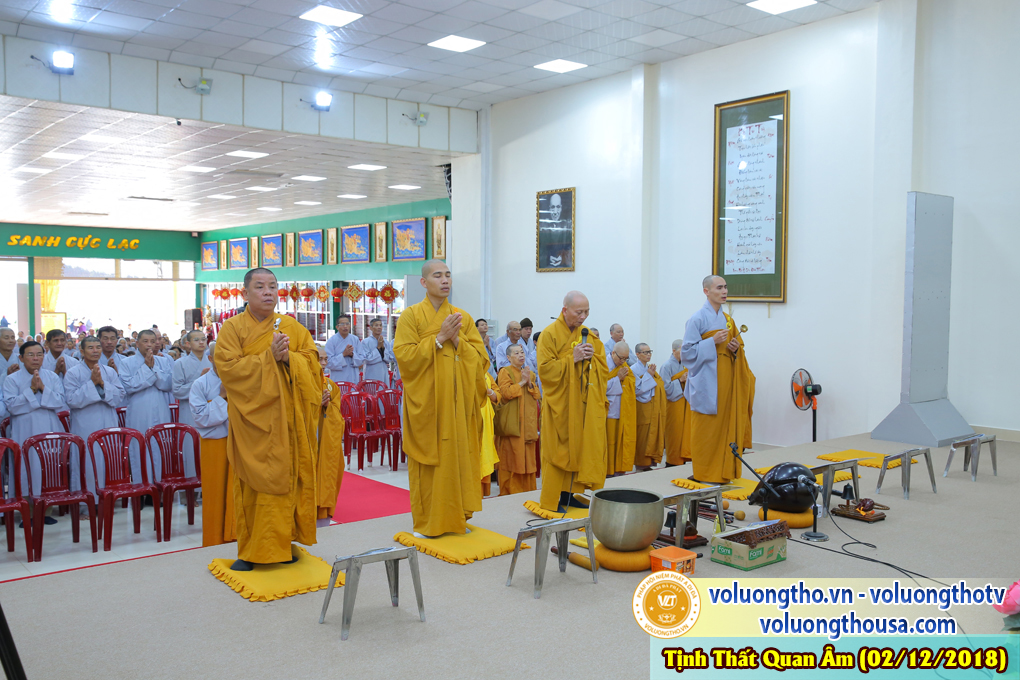 hinh-anh-le-cung-duong-trai-tang-tai-chua-quan-the-am-ngay-02-12-2018-chua-quan-the-am-duc-trong-lam-dong-1.jpg