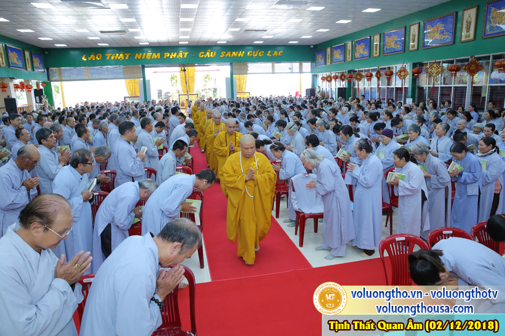 hinh-anh-le-cung-duong-trai-tang-tai-chua-quan-the-am-ngay-02-12-2018-chua-quan-the-am-duc-trong-lam-dong-3.jpg