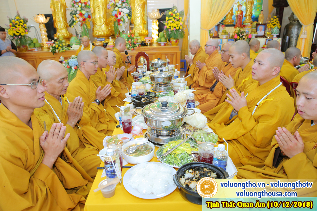 hinh-anh-le-cung-duong-trai-tang-tai-chua-quan-the-am-ngay-09-12-2018-chua-quan-the-am-duc-trong-lam-dong-8.jpg