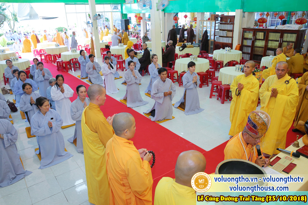 hinh-anh-le-cung-duong-trai-tang-tai-chua-quan-the-am-ngay-25-10-2018-chua-quan-the-am-duc-trong-lam-dong-27.jpg