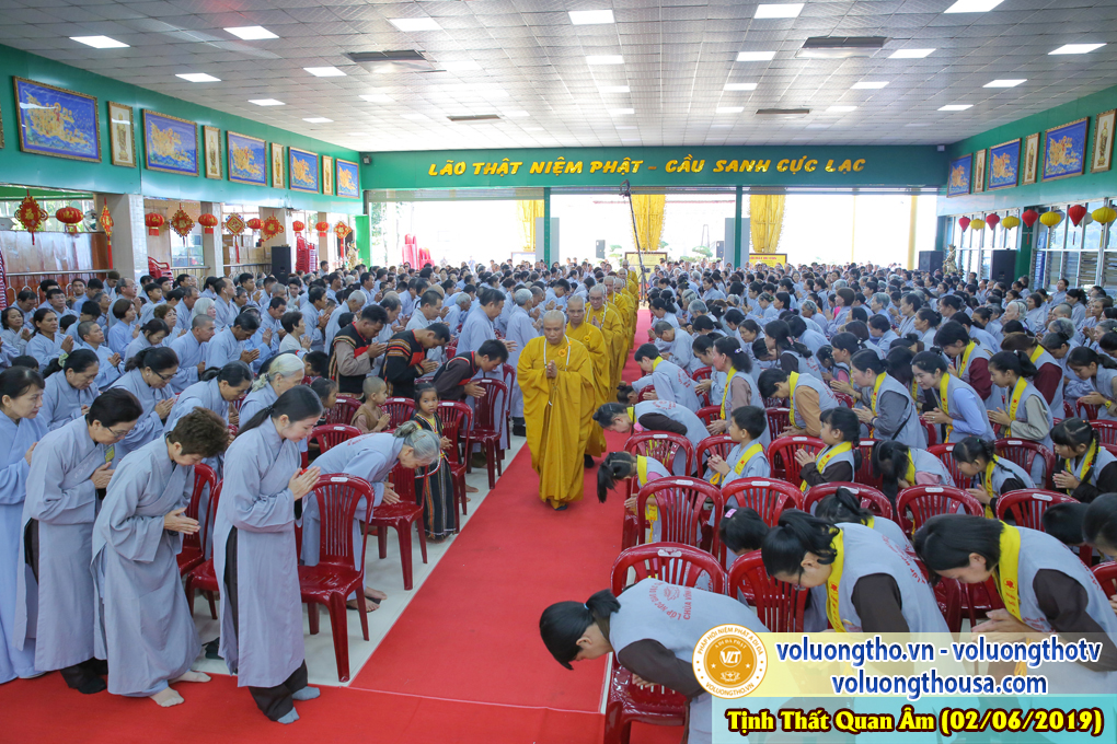 hinh-anh-le-khai-giang-lop-de-tu-quy-ngay-02-06-2019-chua-quan-the-am-duc-trong-lam-dong-1.jpg