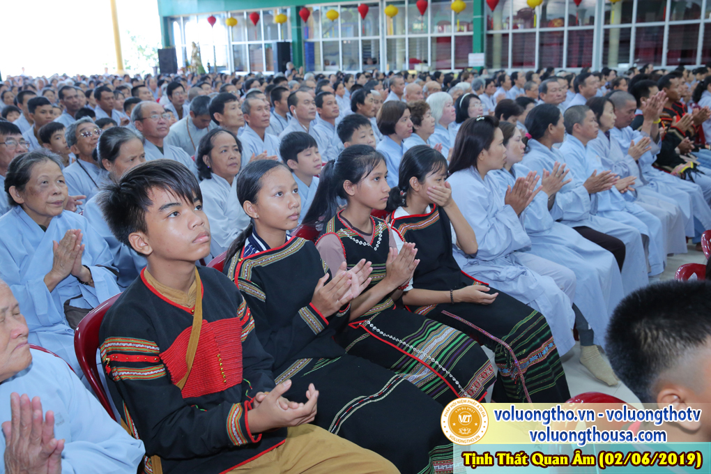 hinh-anh-le-khai-giang-lop-de-tu-quy-ngay-02-06-2019-chua-quan-the-am-duc-trong-lam-dong-11.jpg