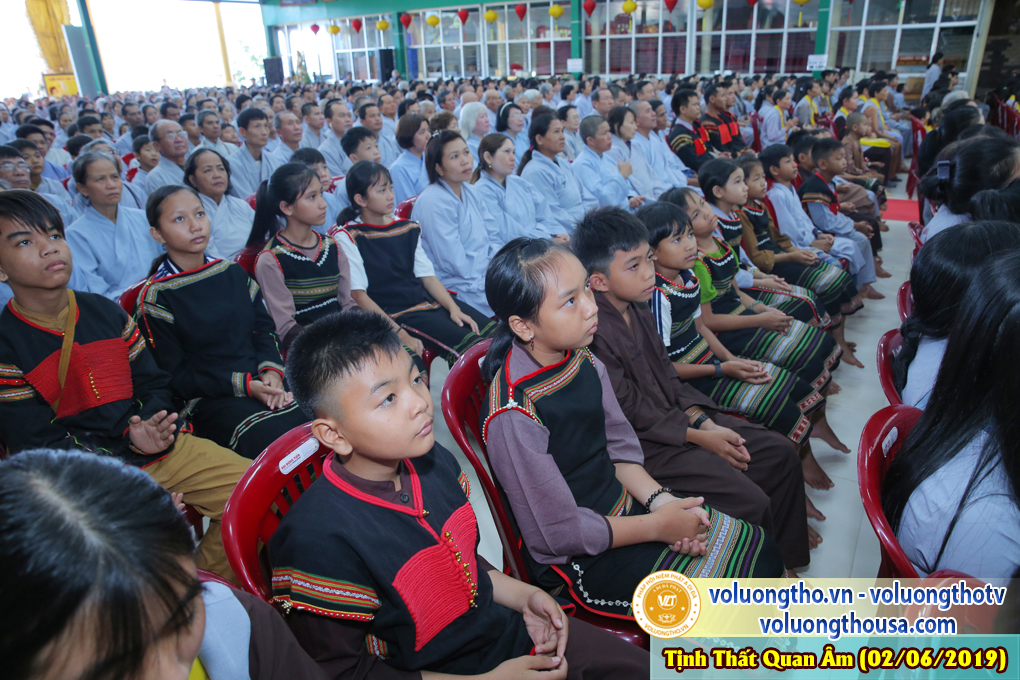 hinh-anh-le-khai-giang-lop-de-tu-quy-ngay-02-06-2019-chua-quan-the-am-duc-trong-lam-dong-13.jpg