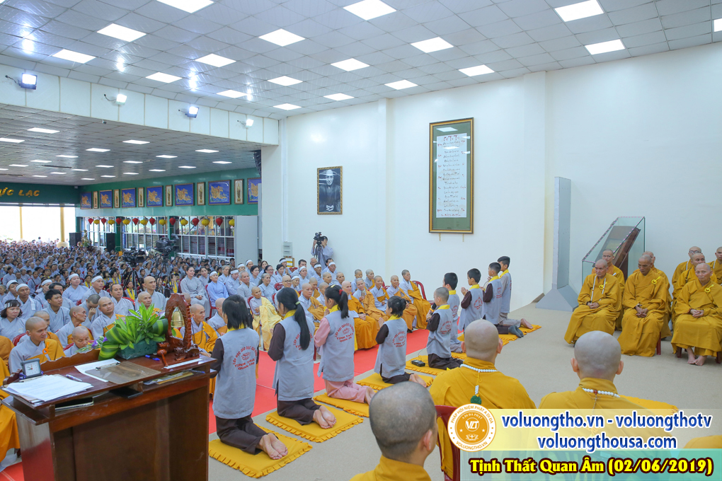 hinh-anh-le-khai-giang-lop-de-tu-quy-ngay-02-06-2019-chua-quan-the-am-duc-trong-lam-dong-24.jpg