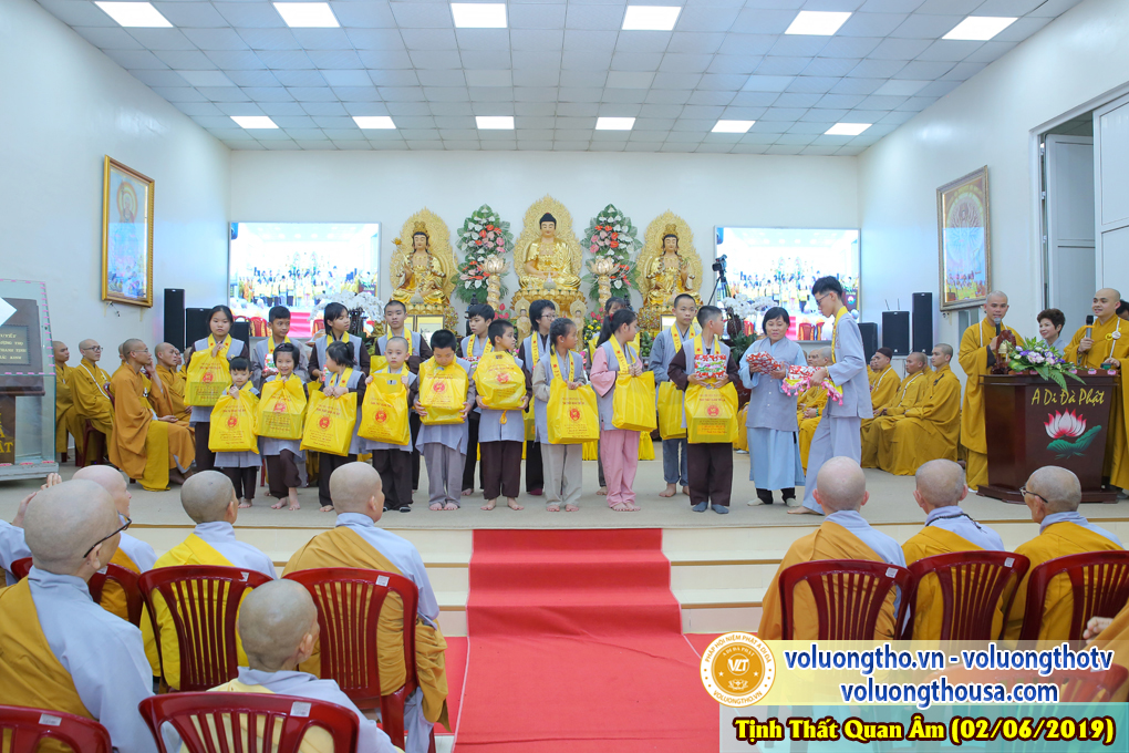 hinh-anh-le-khai-giang-lop-de-tu-quy-ngay-02-06-2019-chua-quan-the-am-duc-trong-lam-dong-38.jpg