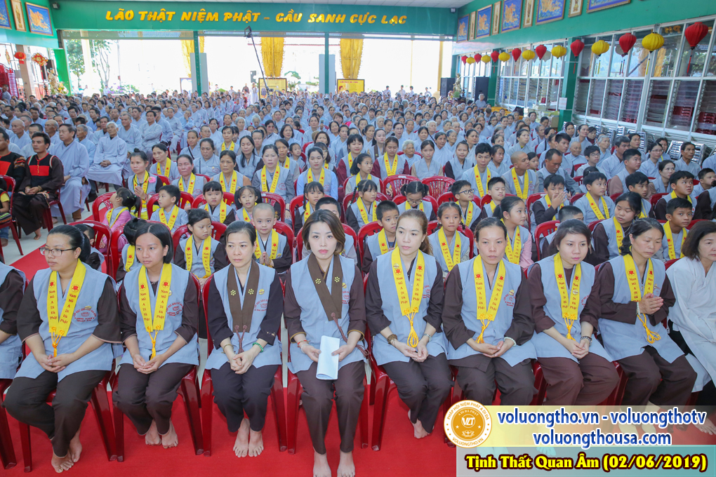 hinh-anh-le-khai-giang-lop-de-tu-quy-ngay-02-06-2019-chua-quan-the-am-duc-trong-lam-dong-5.jpg