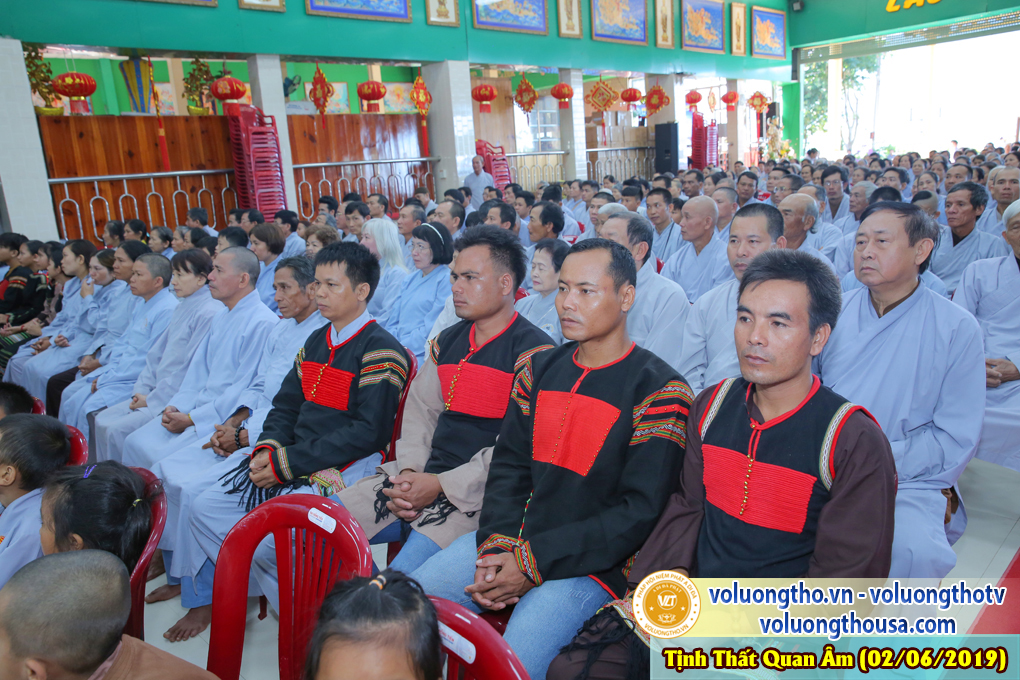 hinh-anh-le-khai-giang-lop-de-tu-quy-ngay-02-06-2019-chua-quan-the-am-duc-trong-lam-dong-6.jpg