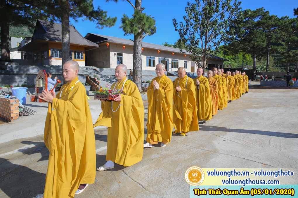 hinh-anh-le-tat-nien-tai-chua-quan-the-am-nam-2019-chua-quan-the-am-duc-trong-lam-dong-2.jpg