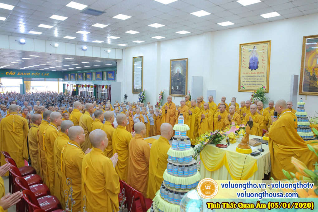 hinh-anh-le-tat-nien-tai-chua-quan-the-am-nam-2019-chua-quan-the-am-duc-trong-lam-dong-22.jpg