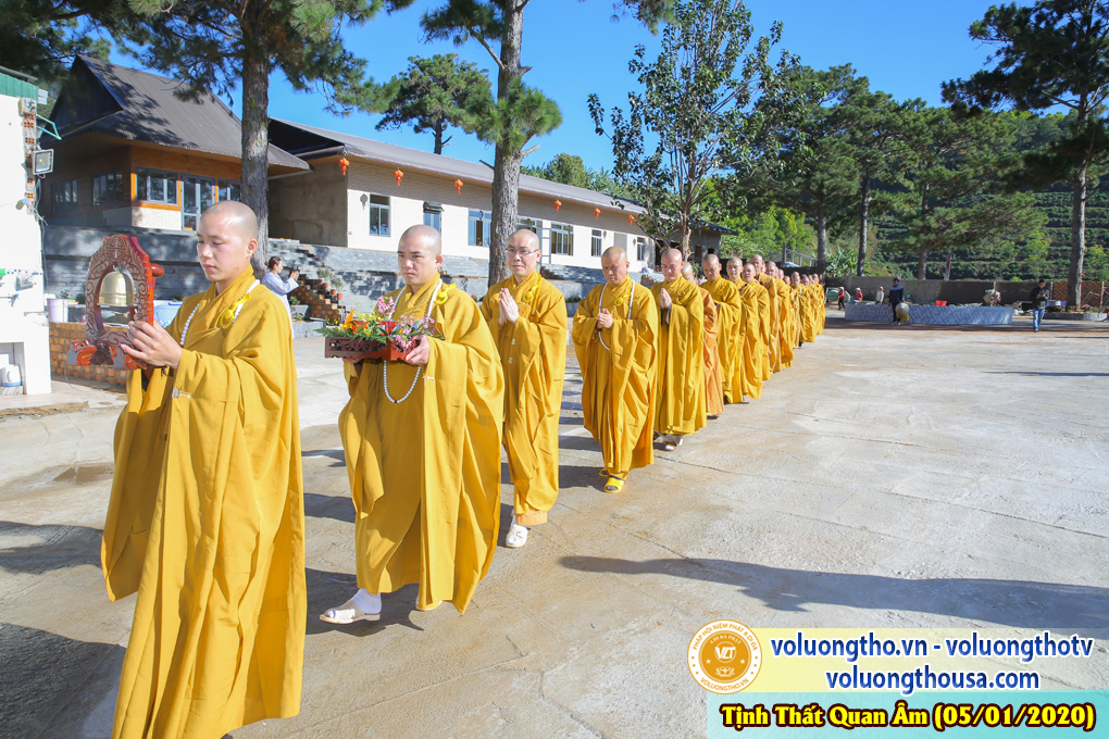 hinh-anh-le-tat-nien-tai-chua-quan-the-am-nam-2019-chua-quan-the-am-duc-trong-lam-dong-3.jpg