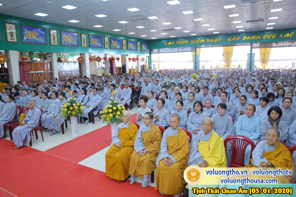 hinh-anh-le-tat-nien-tai-chua-quan-the-am-nam-2019-chua-quan-the-am-duc-trong-lam-dong-30.jpg