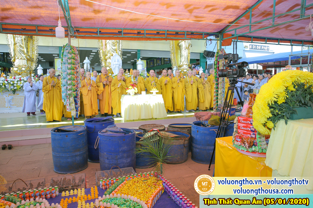 hinh-anh-le-tat-nien-tai-chua-quan-the-am-nam-2019-chua-quan-the-am-duc-trong-lam-dong-64.jpg