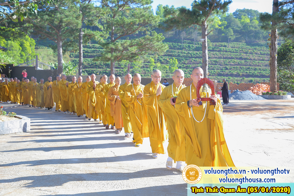 hinh-anh-le-tat-nien-tai-chua-quan-the-am-nam-2019-chua-quan-the-am-duc-trong-lam-dong-70.jpg