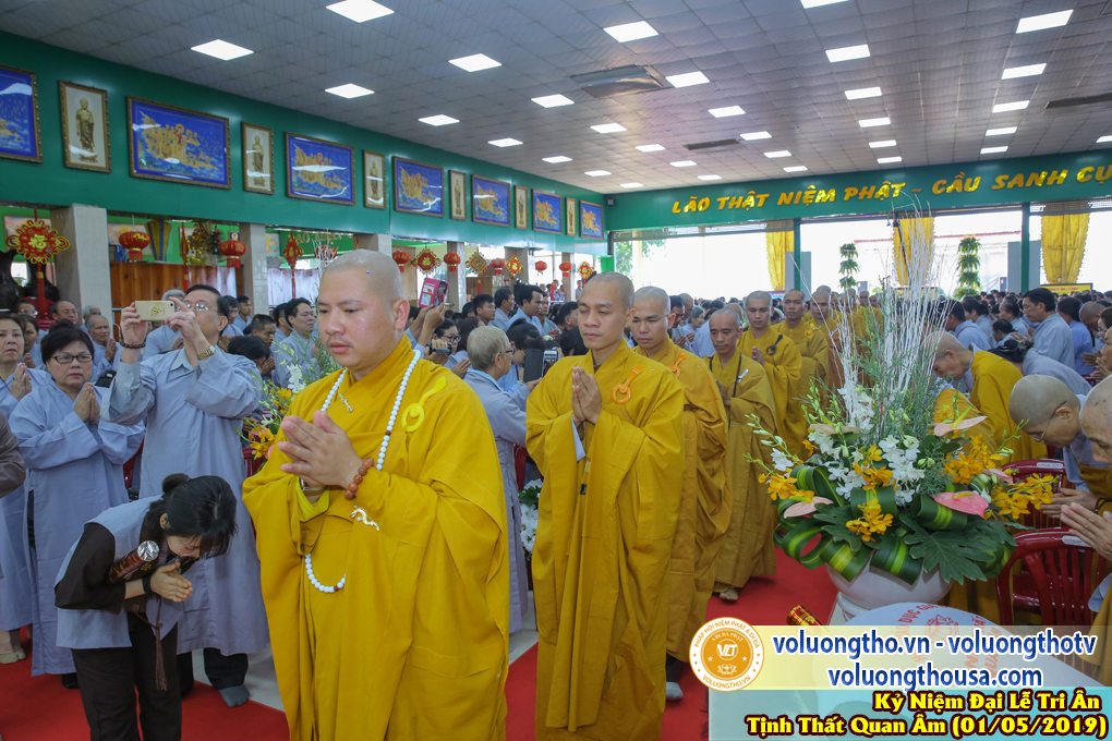 hinh-anh-le-tri-an-su-truong-tai-chua-quan-the-am-ngay-01-05-2019-chua-quan-the-am-duc-trong-lam-dong-15.jpg