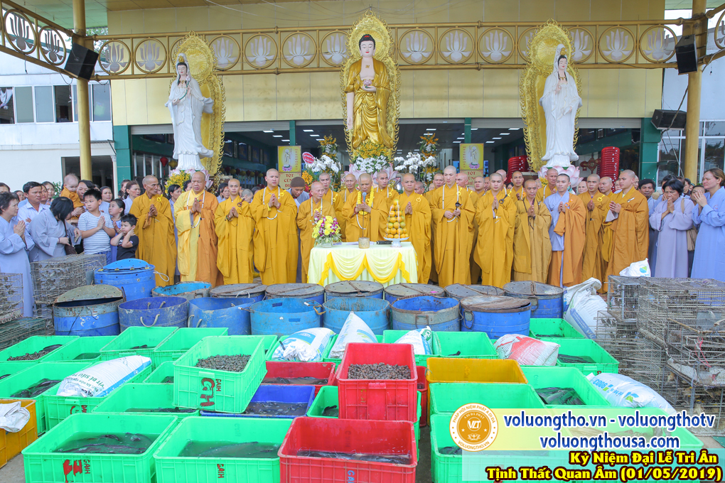 hinh-anh-le-tri-an-su-truong-tai-chua-quan-the-am-ngay-01-05-2019-chua-quan-the-am-duc-trong-lam-dong-8.jpg