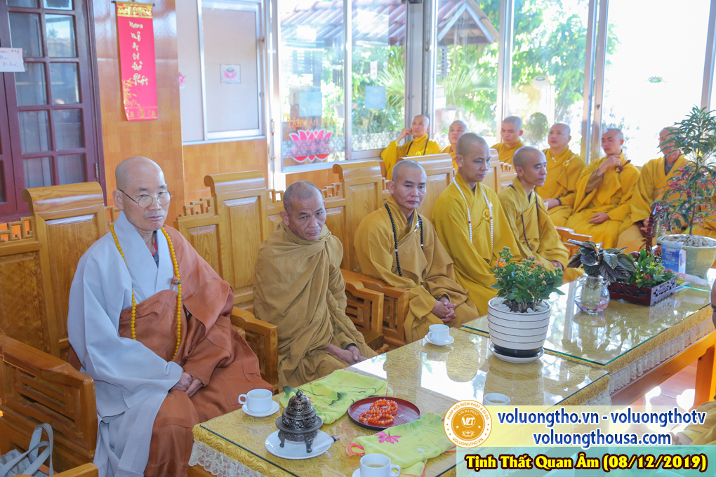 hinh-anh-le-via-duc-phat-a-di-da-tai-chua-quan-the-am-ngay-13-11-ky-hoi-chua-quan-the-am-duc-trong-lam-dong-12.jpg
