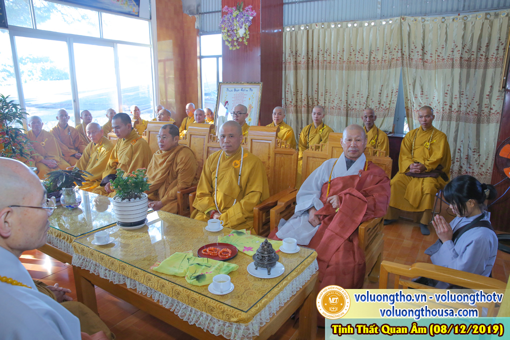 hinh-anh-le-via-duc-phat-a-di-da-tai-chua-quan-the-am-ngay-13-11-ky-hoi-chua-quan-the-am-duc-trong-lam-dong-23.jpg