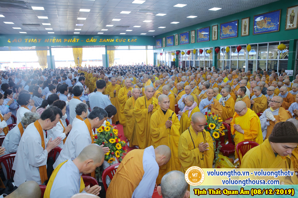 hinh-anh-le-via-duc-phat-a-di-da-tai-chua-quan-the-am-ngay-13-11-ky-hoi-chua-quan-the-am-duc-trong-lam-dong-24.jpg