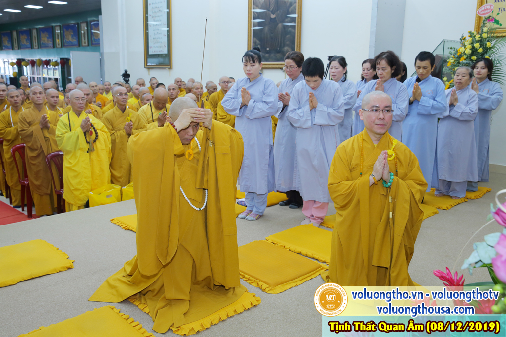 hinh-anh-le-via-duc-phat-a-di-da-tai-chua-quan-the-am-ngay-13-11-ky-hoi-chua-quan-the-am-duc-trong-lam-dong-26.jpg