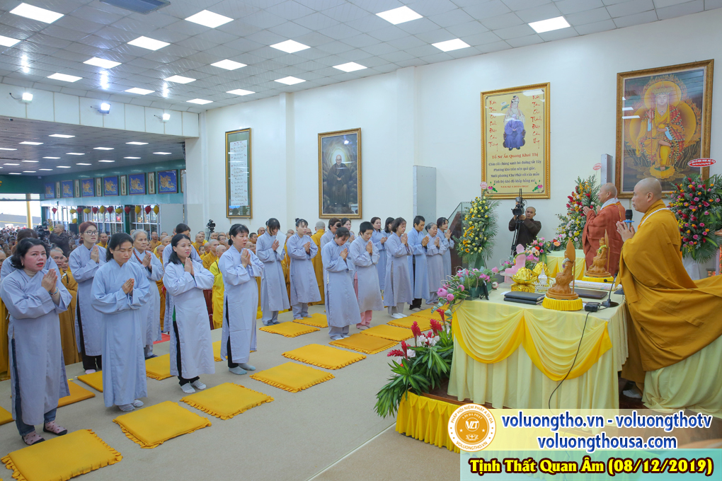 hinh-anh-le-via-duc-phat-a-di-da-tai-chua-quan-the-am-ngay-13-11-ky-hoi-chua-quan-the-am-duc-trong-lam-dong-30.jpg