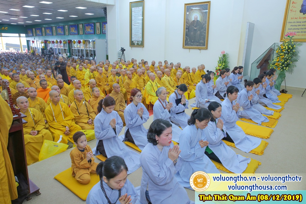 hinh-anh-le-via-duc-phat-a-di-da-tai-chua-quan-the-am-ngay-13-11-ky-hoi-chua-quan-the-am-duc-trong-lam-dong-33.jpg