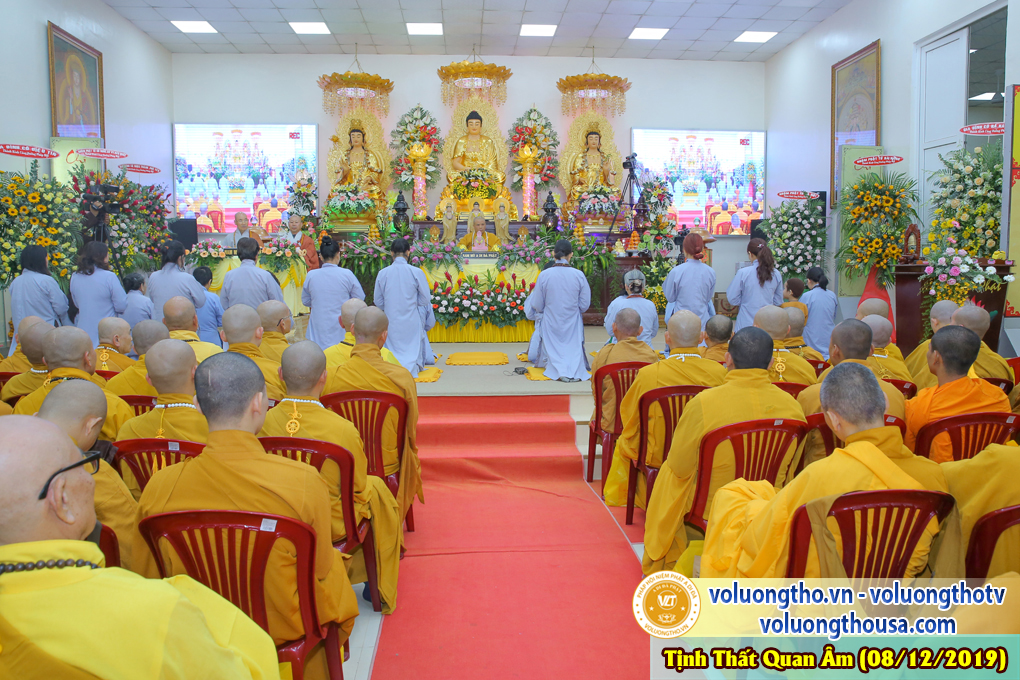 hinh-anh-le-via-duc-phat-a-di-da-tai-chua-quan-the-am-ngay-13-11-ky-hoi-chua-quan-the-am-duc-trong-lam-dong-36.jpg