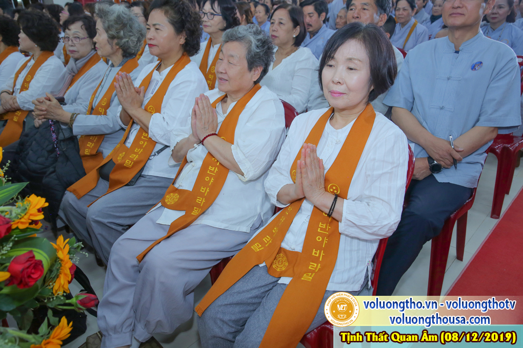 hinh-anh-le-via-duc-phat-a-di-da-tai-chua-quan-the-am-ngay-13-11-ky-hoi-chua-quan-the-am-duc-trong-lam-dong-40.jpg