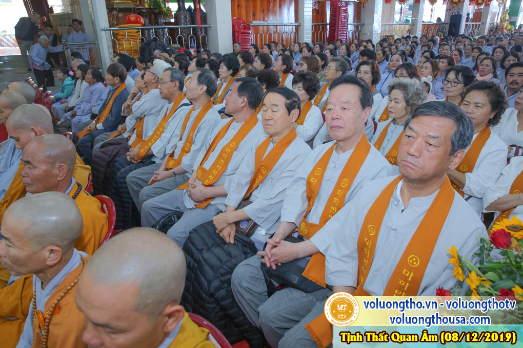 hinh-anh-le-via-duc-phat-a-di-da-tai-chua-quan-the-am-ngay-13-11-ky-hoi-chua-quan-the-am-duc-trong-lam-dong-41.jpg