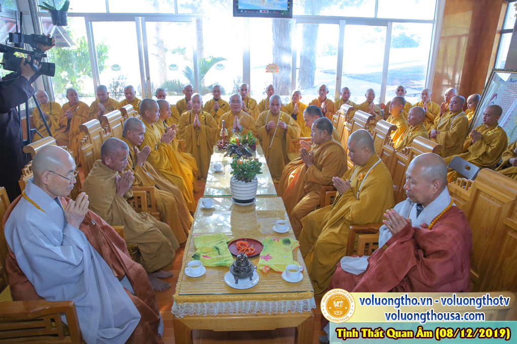 hinh-anh-le-via-duc-phat-a-di-da-tai-chua-quan-the-am-ngay-13-11-ky-hoi-chua-quan-the-am-duc-trong-lam-dong-45.jpg