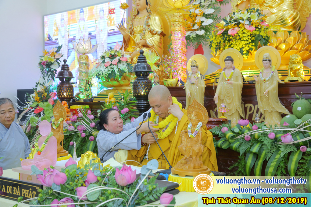 hinh-anh-le-via-duc-phat-a-di-da-tai-chua-quan-the-am-ngay-13-11-ky-hoi-chua-quan-the-am-duc-trong-lam-dong-52.jpg