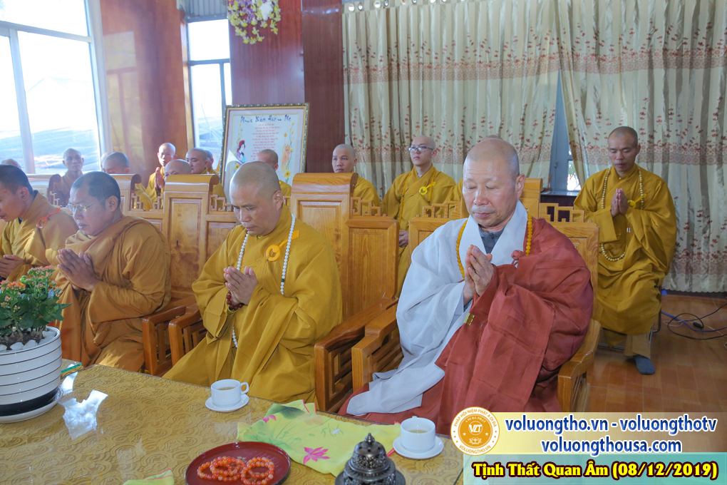 hinh-anh-le-via-duc-phat-a-di-da-tai-chua-quan-the-am-ngay-13-11-ky-hoi-chua-quan-the-am-duc-trong-lam-dong-56.jpg