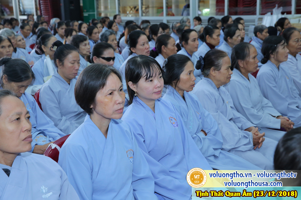 hinh-anh-le-via-duc-phat-a-di-da-tai-chua-quan-the-am-ngay-17-11-mau-tuat-chua-quan-the-am-duc-trong-lam-dong-15.jpg