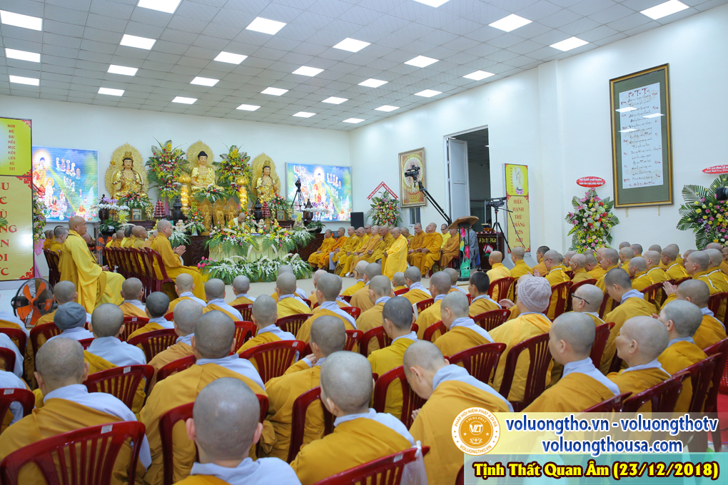 hinh-anh-le-via-duc-phat-a-di-da-tai-chua-quan-the-am-ngay-17-11-mau-tuat-chua-quan-the-am-duc-trong-lam-dong-17.jpg