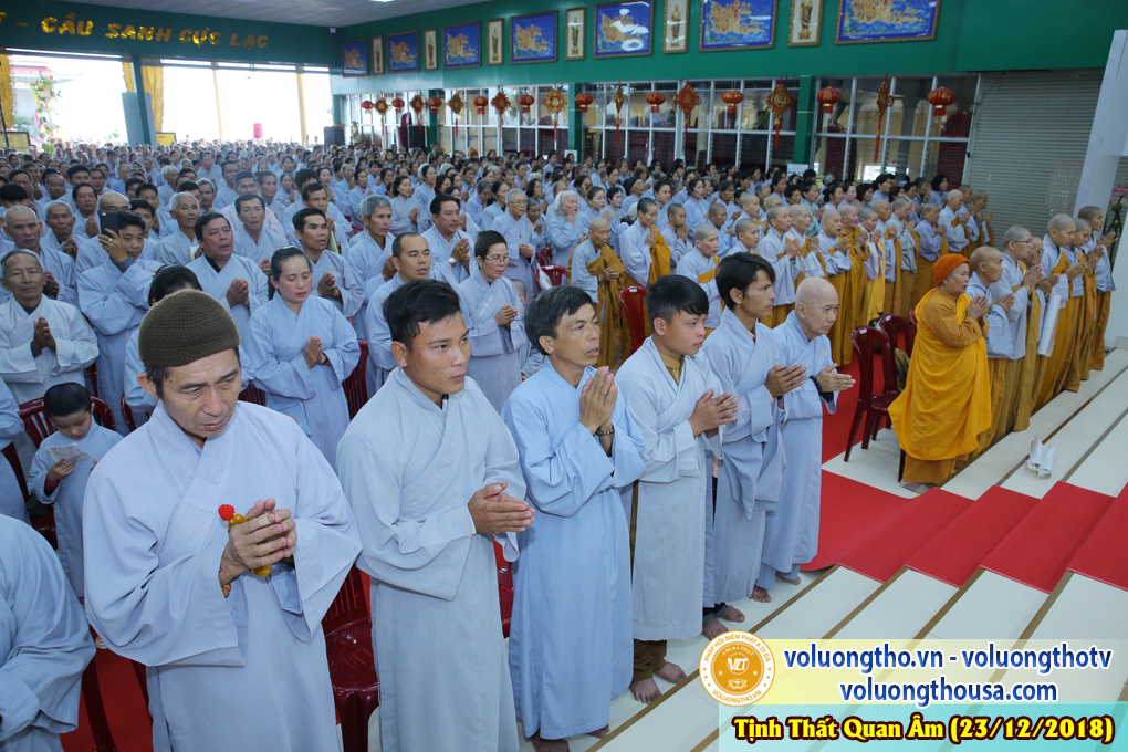 hinh-anh-le-via-duc-phat-a-di-da-tai-chua-quan-the-am-ngay-17-11-mau-tuat-chua-quan-the-am-duc-trong-lam-dong-34.jpg