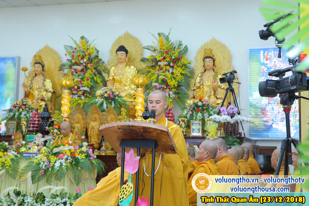 hinh-anh-le-via-duc-phat-a-di-da-tai-chua-quan-the-am-ngay-17-11-mau-tuat-chua-quan-the-am-duc-trong-lam-dong-37.jpg