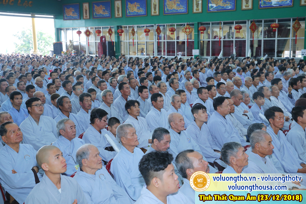 hinh-anh-le-via-duc-phat-a-di-da-tai-chua-quan-the-am-ngay-17-11-mau-tuat-chua-quan-the-am-duc-trong-lam-dong-39.jpg