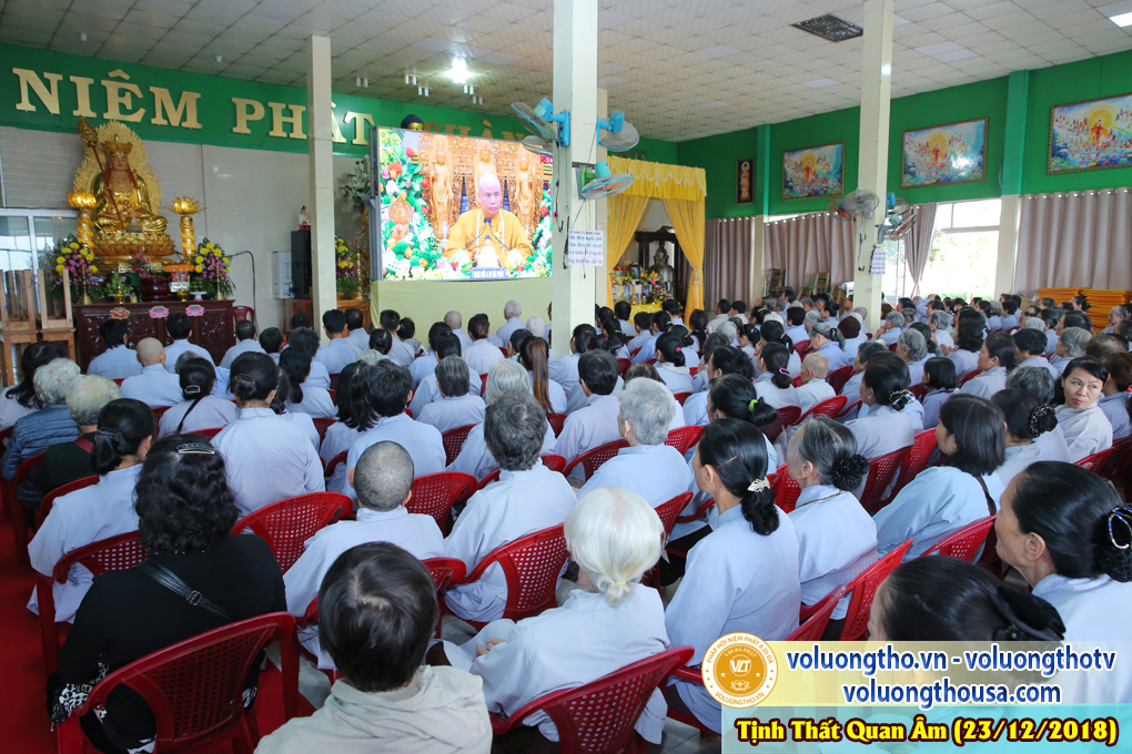 hinh-anh-le-via-duc-phat-a-di-da-tai-chua-quan-the-am-ngay-17-11-mau-tuat-chua-quan-the-am-duc-trong-lam-dong-40.jpg