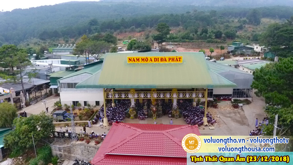 hinh-anh-le-via-duc-phat-a-di-da-tai-chua-quan-the-am-ngay-17-11-mau-tuat-chua-quan-the-am-duc-trong-lam-dong-42.jpg